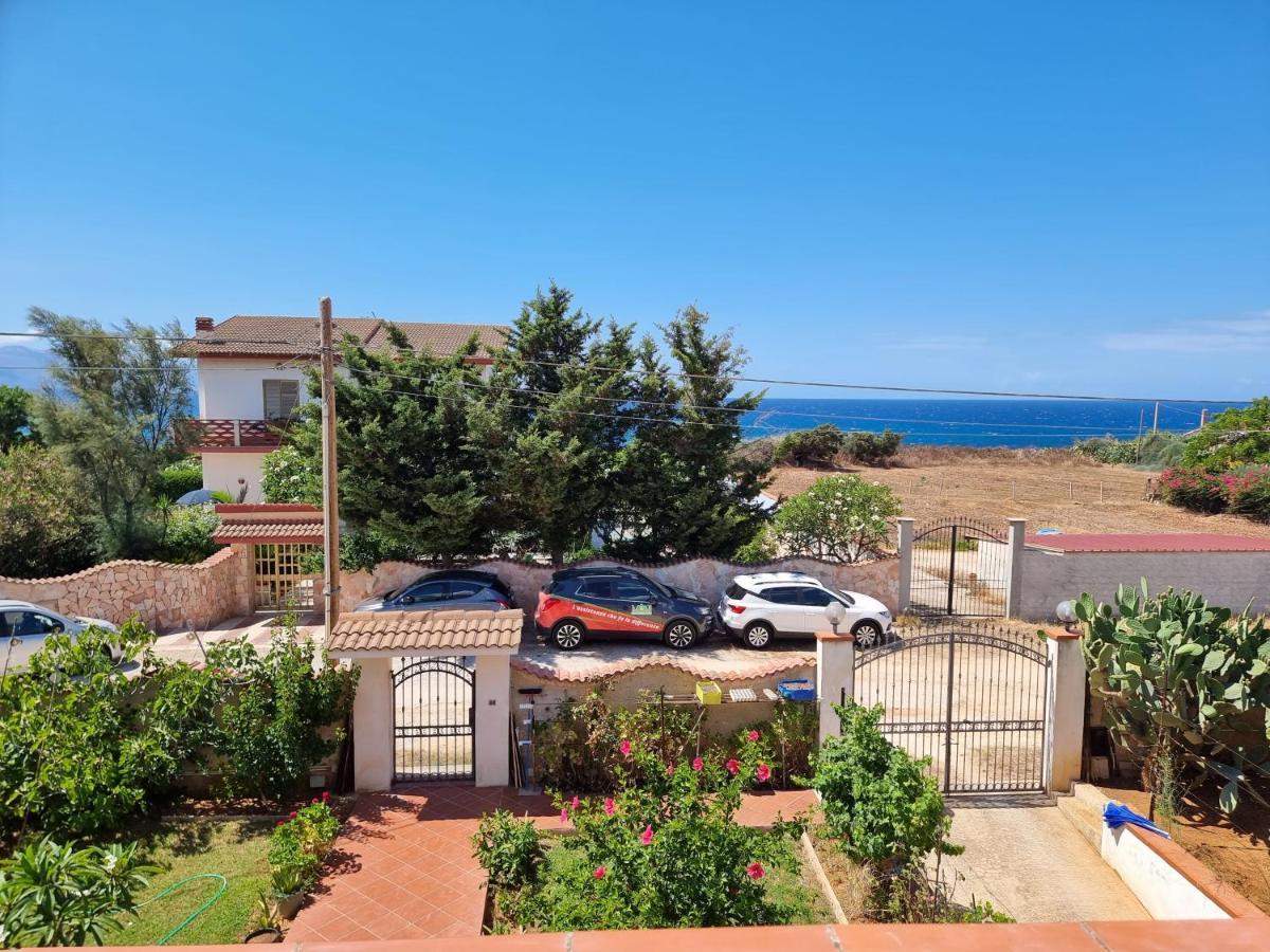 Villa Flora - With Sea View, 2 Minutes Walk To Beach Траппето Экстерьер фото